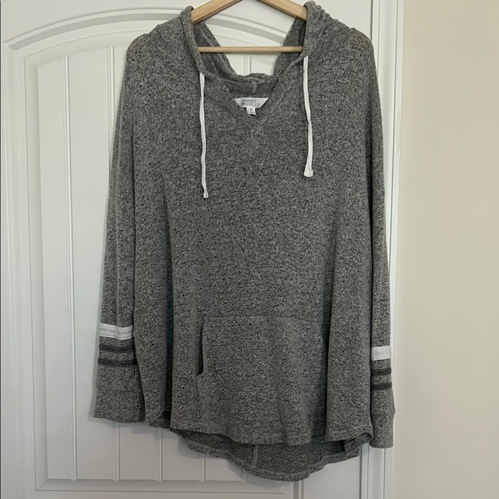 Market & Spruce Heathered Knit Top